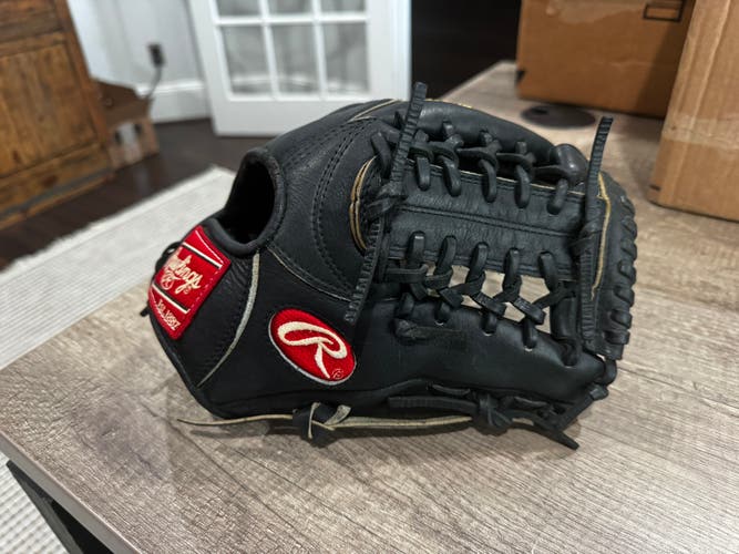 Rawlings Gold Glove RH Baseball Glove 11.25" (Used)