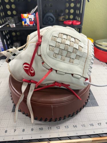 Rawlings Gg elite RH Softball Glove 12.5" (Used)