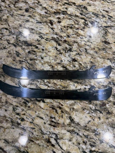 Bauer Fly-Ti 238 mm (New)
