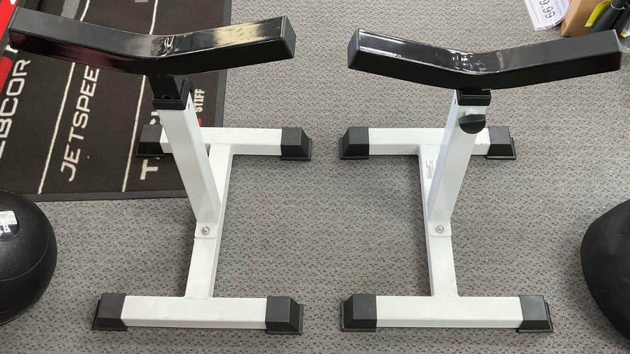 Used Titan Fitness BENCH PRESS SPOTTER STANDS Exercise Accessory Other 11855-S000211173