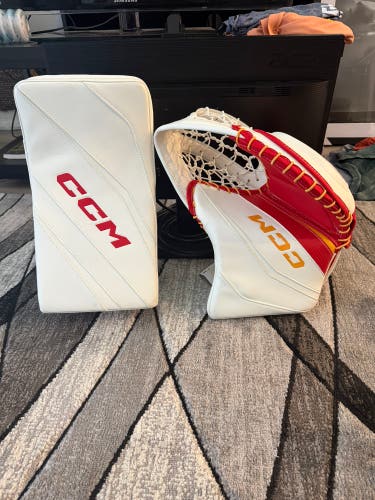CCM EFlex 6 Pro Stock Glove & Blocker (New)