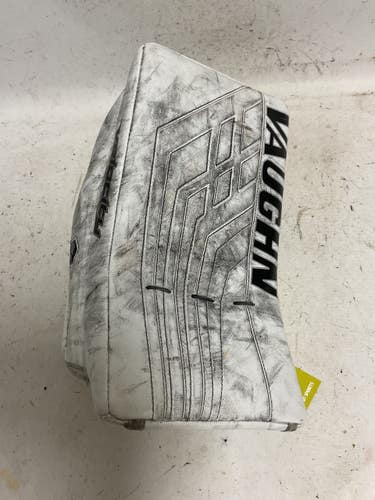 Used Vaughn VELOCITY VE8 PRO CARBON Senior Goalie Blocker White 11855-S000211039