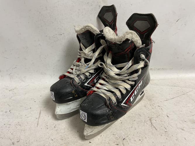 Used CCM JETSPEED FT490 Intermediate Hockey Skate Intermediate 4.0 11855-S000209933