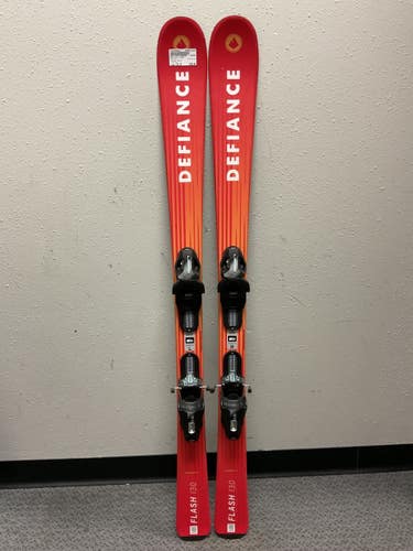 Used Defiance FLASH Boys DH Ski/Binding Red 130 cm 11855-S000209926