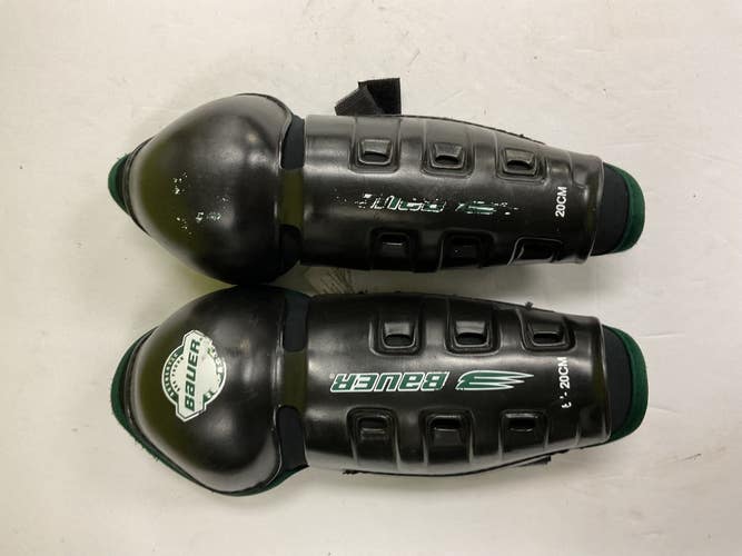 Used Bauer SHIN GUARDS Youth Shin Guards Black And Green 8" 11855-S000209898
