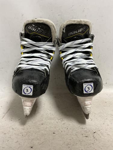 Used Bauer SUPREME M40 Junior Hockey Skate Black Junior 03 11855-S000210216