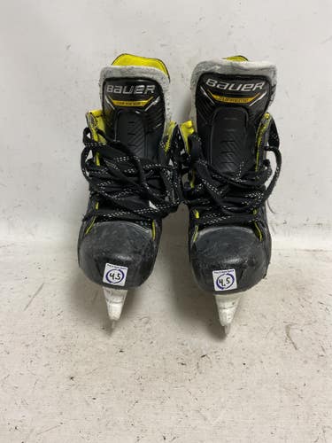 Used Bauer SUPREME M4 Intermediate Hockey Skate Intermediate 4.5 11855-S000210173