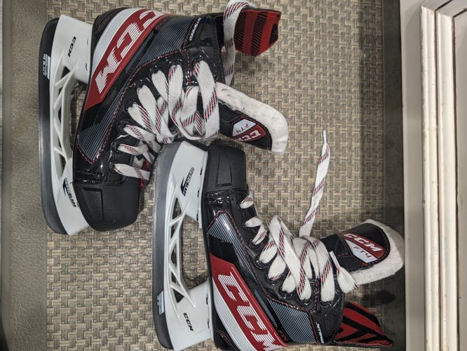 CCM JetSpeed FT4 Hockey Skates Regular Width 13.5 (Used)