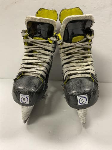 Used Bauer SUPREME S25 Intermediate Hockey Skate Black Intermediate 5.0 11855-S000210867