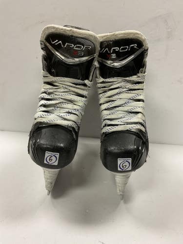Used Bauer VAPOR X3 Intermediate Hockey Skate Black Intermediate 6.0 11855-S000210860