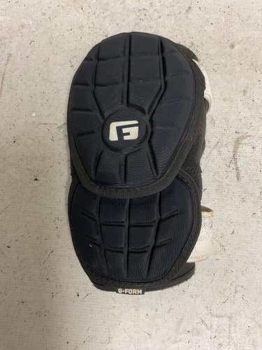 Used G-Form ELITE 2 YTH ELBOW GUARD BB/SB Elbow Protector Black 11855-S000210783