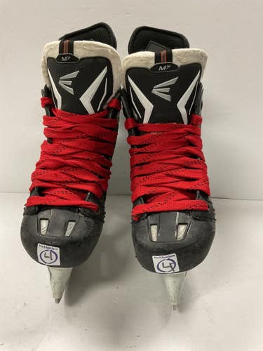 Used Easton MAKO M7 Intermediate Hockey Skate Black Intermediate 4.0 11855-S000210322