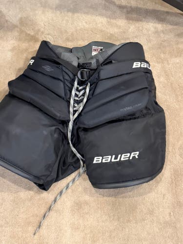 Intermediate Large Bauer Elite Hockey Goalie Pants (Used)