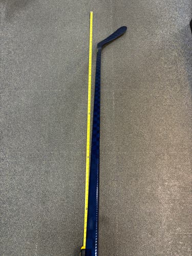 Senior All Black Blue Chrome Scary Lite Right Handed Hockey Stick 85 Flex (New)