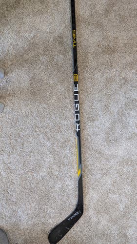 Senior TWIG RougeB Right Handed Hockey Stick T92 85 Flex (Used)