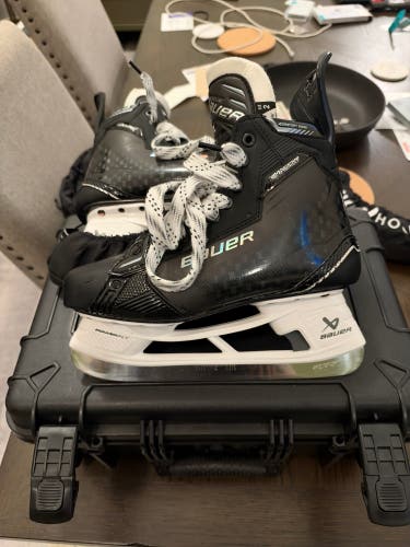 2024 Bauer Supreme Shadow Hockey Skates 8.5 (Used)