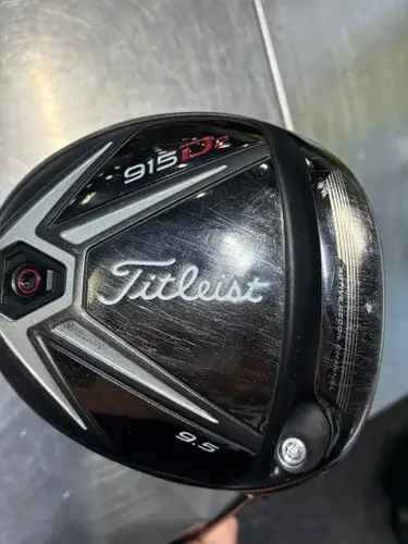 Men's Titleist 915 D2 Right Handed Driver (Used)