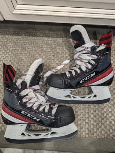 CCM JetSpeed FT4 Hockey Skates Regular Width 13.5 (Used)