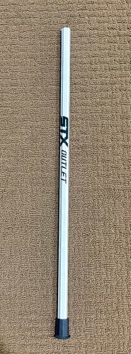 STX Outlet Shaft: White
