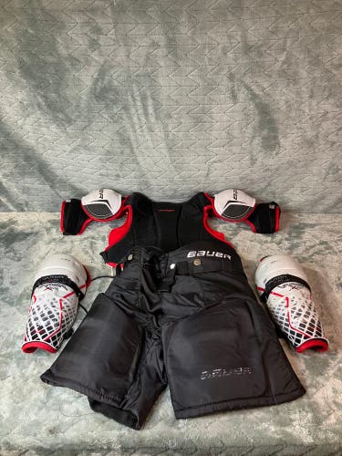 Youth Medium Bauer Starter Kit (Used)