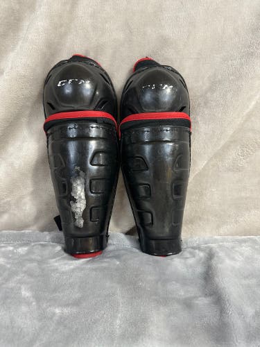 Intermediate CCM Shin Pads 12" (Used)