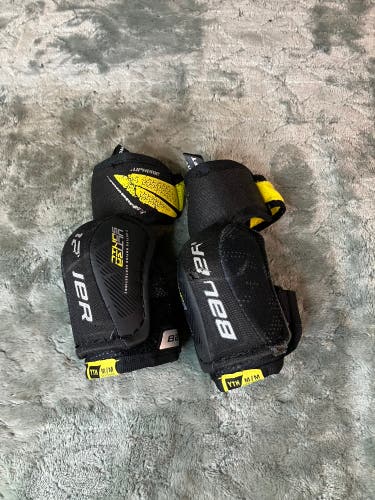 Youth Medium Bauer Supreme Ultrasonic Elbow Pads (Used)