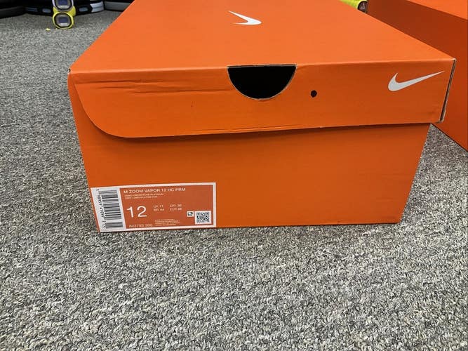 Mens Nike Zoom Vapor 12 HC PRM Size 12 Tennis Court Shoes
