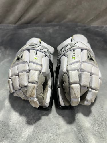 White Small Goalie STX Cell vi Lacrosse Gloves (Used)