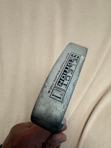Unisex Select Edition Right Handed Putter 34.25" (Used)