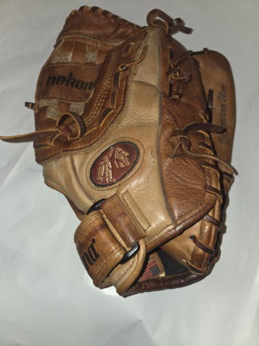 Nokona BCF -13 Buffalo leather RH Outfield Softball Glove 13" (Used)