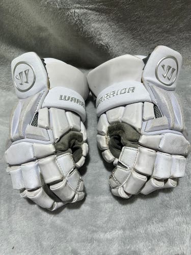 White XL Warrior Burn Lacrosse Gloves (Used)