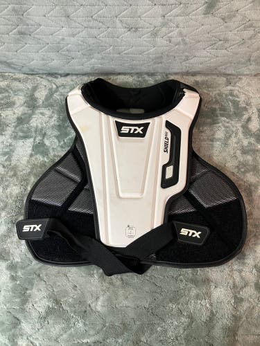 White Medium Adult STX Shield 600 Chest Protector (Used)