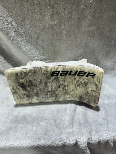White Senior Bauer Supreme Ultrasonic Goalie Gloves & Blockers Regular (Used)