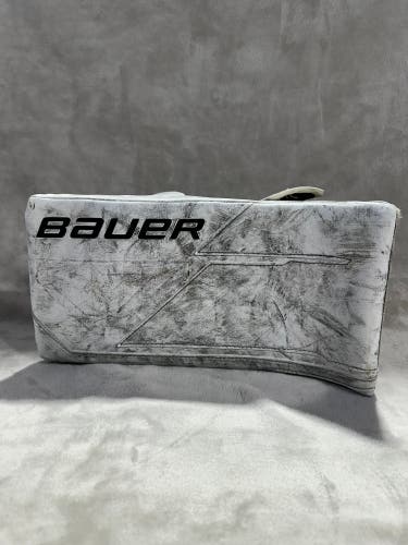 White Intermediate Bauer M5 Pro Goalie Gloves & Blockers Regular (Used)