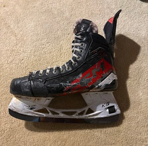 Red 2023 CCM JetSpeed FT6 Pro Hockey Skates Wide Width 9.5 (Used)