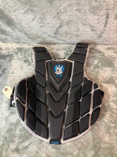 Black Large Adult Brine King Chest Protector (Used)