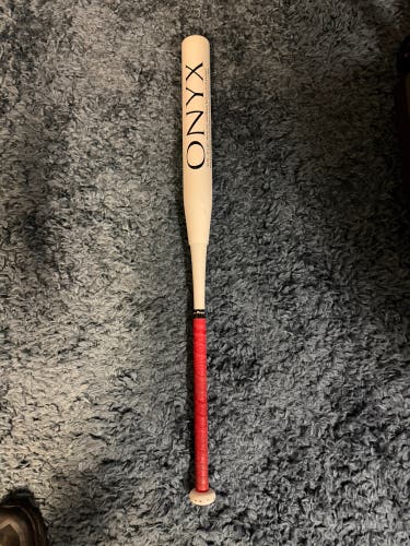 Onyx  Bat 25.5 oz 34" (Used)