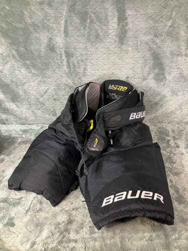 Black Senior XL Bauer Supreme Ultrasonic Hockey Pants (Used)