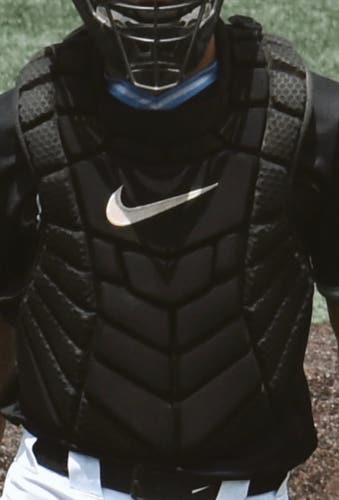 Nike Diamond Elite Catcher's Chest Protector (Used)