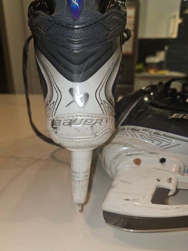 BAUER Flylite skates, Junior size US 3.5
