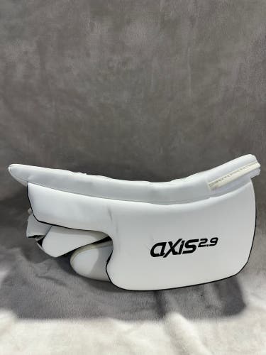 White Senior CCM Axis 2 Goalie Gloves & Blockers Regular (Used)