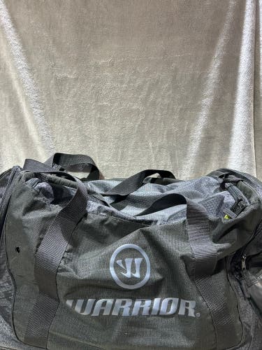 Warrior Goalie Bag 30x15x15(Used)