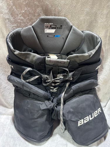 Black Senior Small Bauer Elite Hockey Goalie Pants (Used)