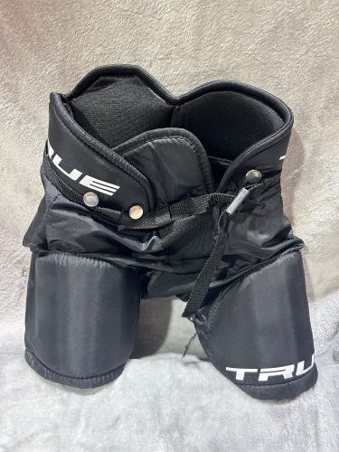 Black Junior Small True Ax9 Hockey Pants (Used)