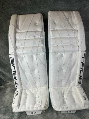 White 34" Senior True Catalyst 7X3 Goalie Leg Pads (Used)