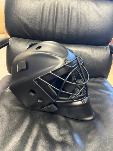 Senior Large 2025 Goalie Mask (New)