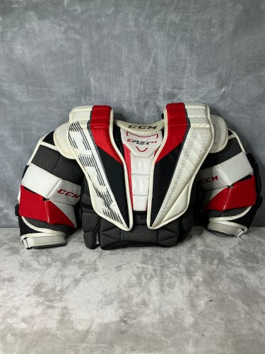 Junior Small / Medium CCM EFlex 5.5 Goalie Chest Protector (Used)