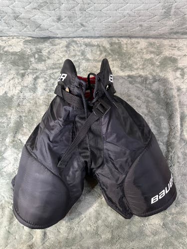 Black Youth Medium Bauer Lil Sport Hockey Pants (Used)