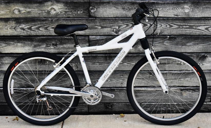 CANNONDALE CAAD2 F400 MOUNTAIN BIKE SIZE S, 17", 21 SPEED, NEW TIRES