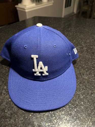 LA dodgers  Men's 7 1/2 New Era Hat (New) low profile